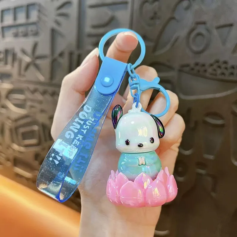 サンリオ漫画ハローキティロータスターンアラウンドキーホルダーかわいいポチャッコデイリーバックパックパーソナライズされたファッションアクセサリー