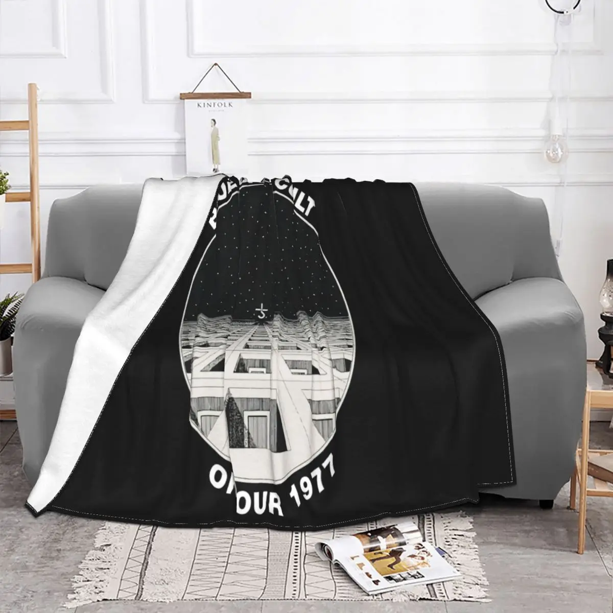 Blue Oyster Cult On Tour 1977 Black Blue Oyster Cult Occult Rock Famous Comfortable Woman Steampunk Throw Blanket