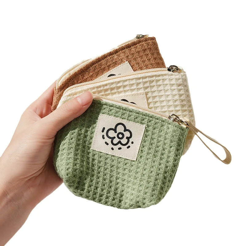 Small Fresh Waffle Lattice Flowers Makeup Bag Women Cosmetic Pouch Portable Wrist Strap Lipstick Storage Bag Coin Purse Wallets