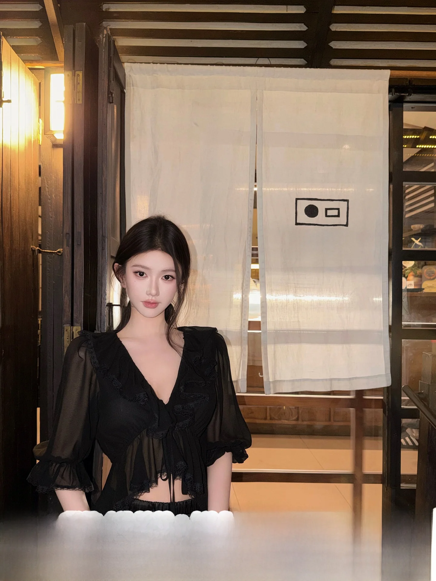 

V-Neck Lace Trim Flounce Skirt Set Layered Pleated Cake Skirt Women's Fashion Set Summer Autumn Spring Pure Color Bell Sleeve