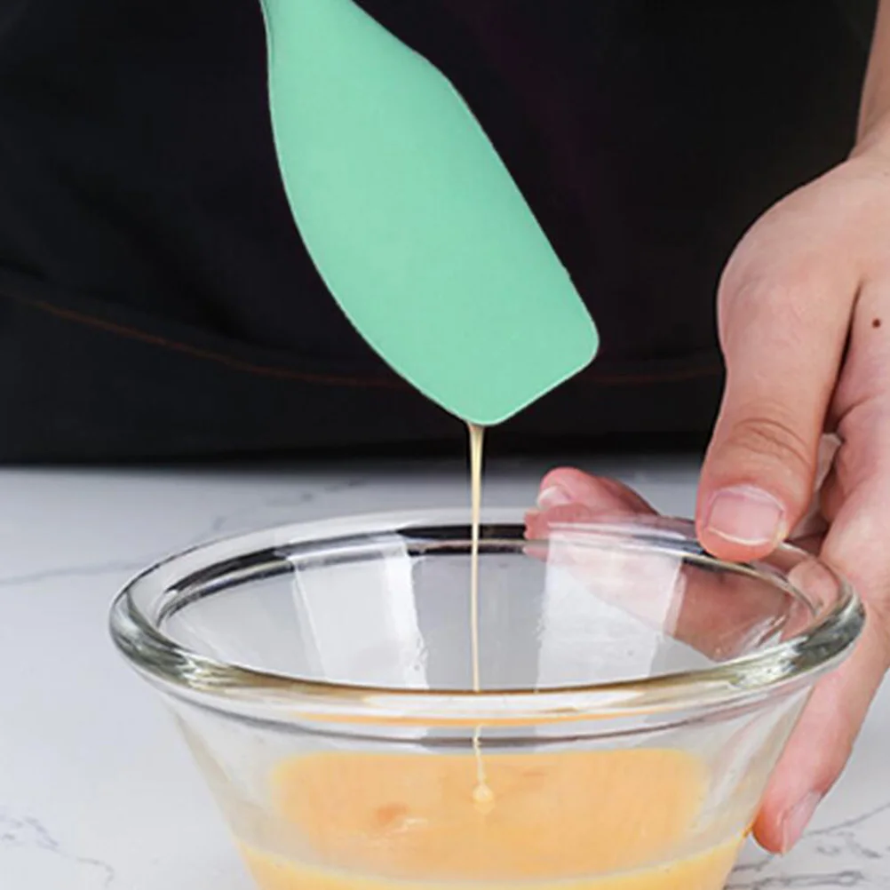 

2Pcs Silicone Cake Cream Scrapers Wooden Handle Flexible Baking Spatulas Cream Spreader Tools Mousse Fondant Decorating