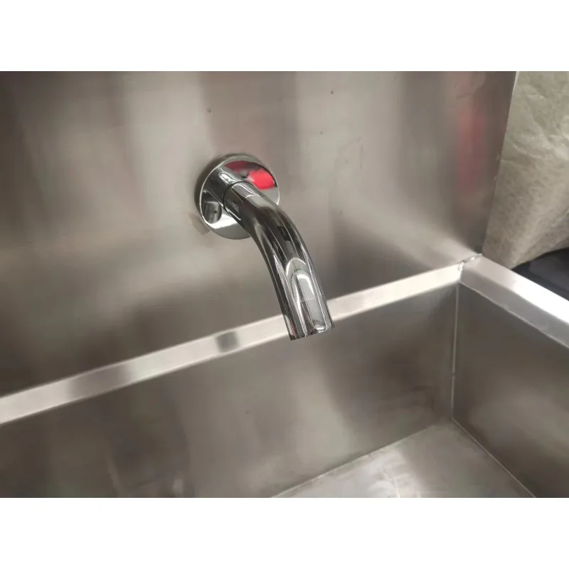 Lavandino in Acciaio Inox per Lavaggio e Disinfezione delle Mani