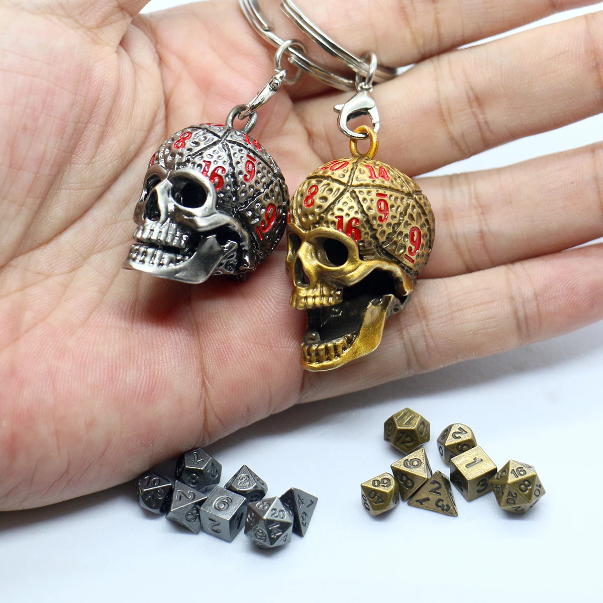 مجموعة نرد معدنية محمولة لألعاب الطاولة ، حقيبة جمجمة ، مجموعة نرد صغيرة ، ملحقات ألعاب ، 7 *