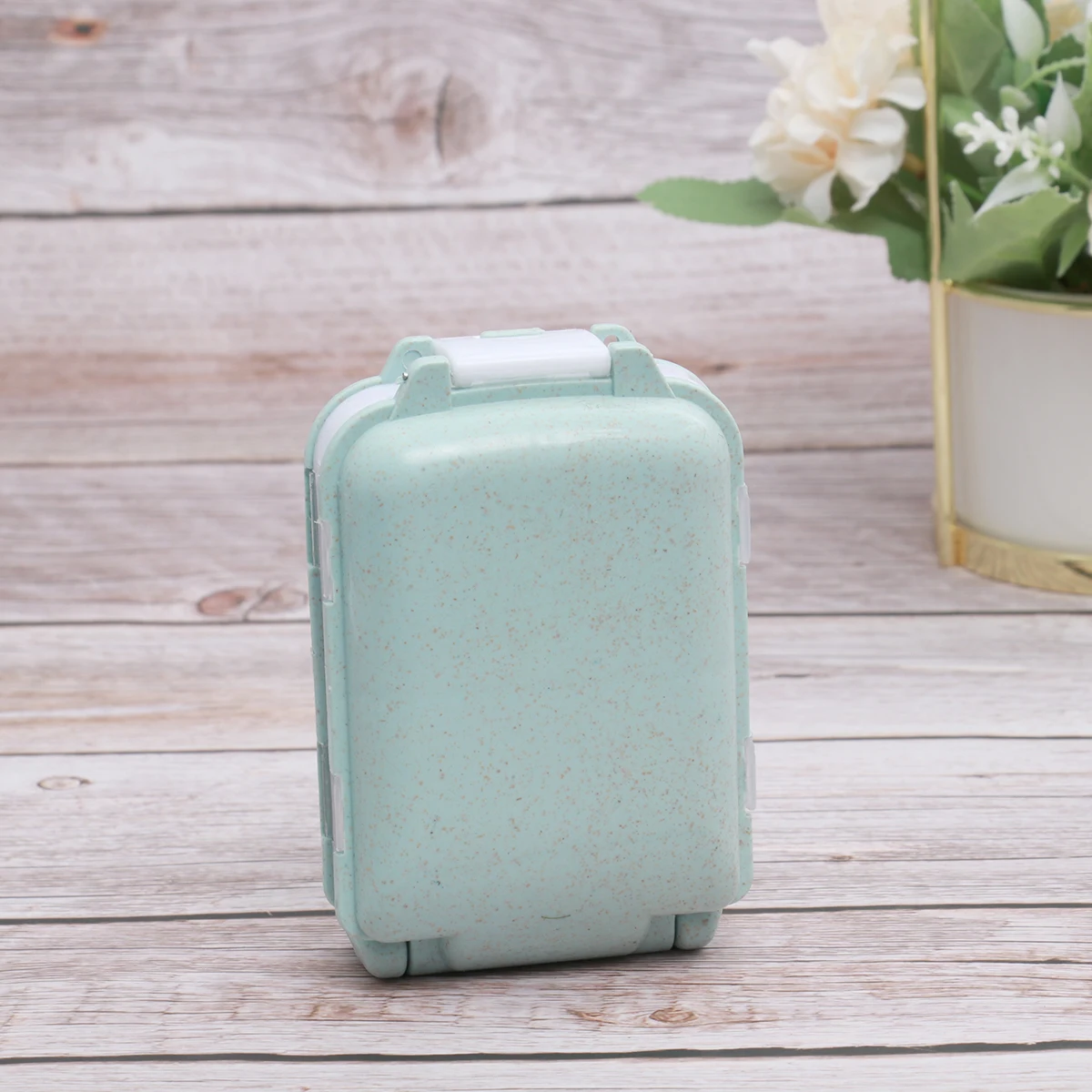 

2Pcs Portable Wheat Straw Medicine Organizer Foldable Three-Layer Pill Case Pocket Dispenser for Daily Use Case