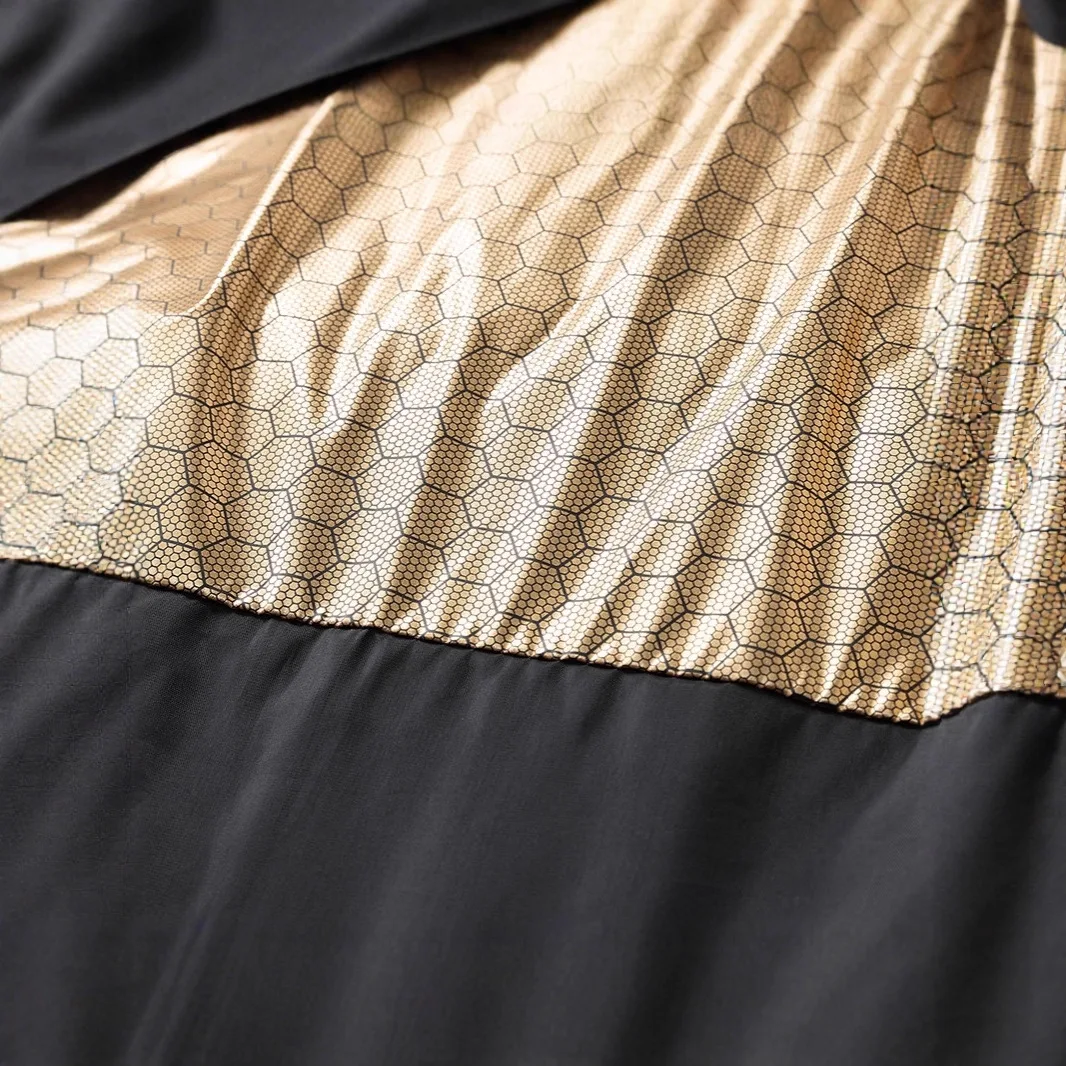 جديد الرجال الشتاء سميكة سترة قطن الذهب الأسود مقنعين معطف منتفخ دافئ في الهواء الطلق سترة يندبروف الشارع الشهير الموضة