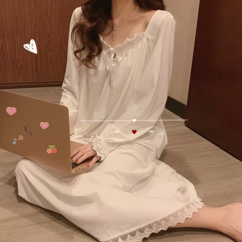 Spring and Autumn Sweet Princess Style Lace Court Lace Long-sleeved Nightgown Female Loose Long Over The Knee Girls Homewear