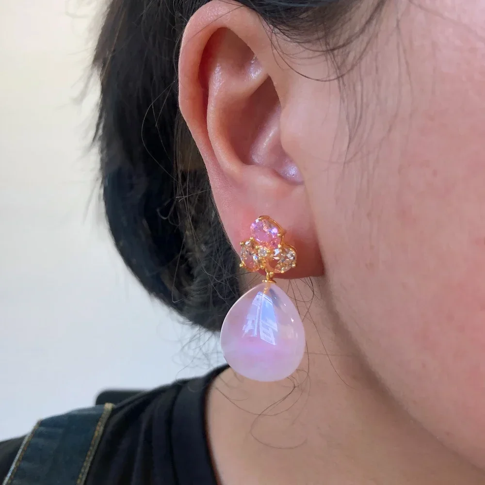 

Soramoore New Romantic Cute Summer Sweet Pink Heart Earrings Full Cubic Zirconia for Women Wedding Trendy Earrings High Quality