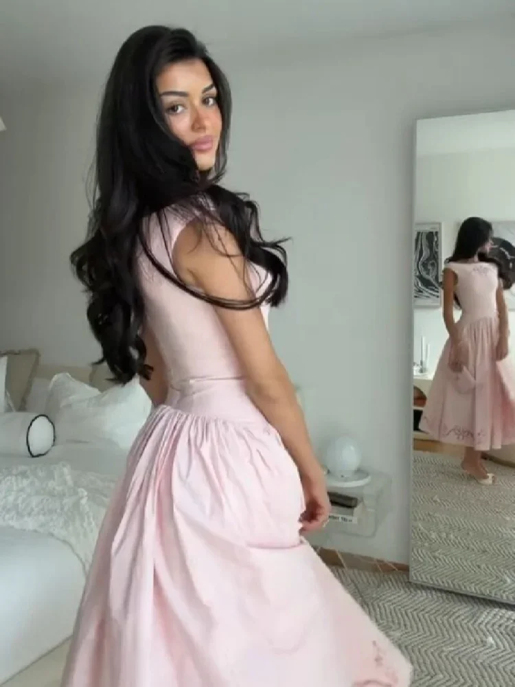 Elegantes weißes schulterfreies Midikleid mit modischer Stickerei, tailliert, A-Linie, Vestidos, schickes Sommer-Abendoutfit für Damen – Detail 9