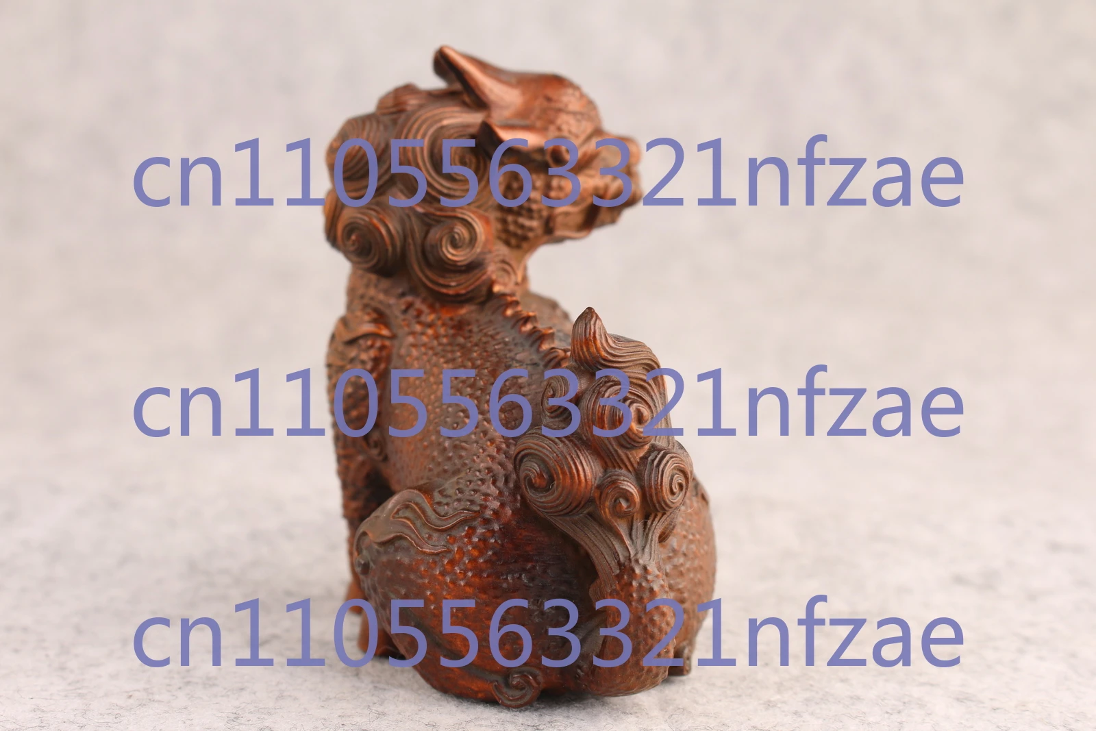 Netsuke الصينية خشب البقس اليدوى مقعد كيرين تمثال الشاي الحيوانات الأليفة فنغشوي آرت ديكو