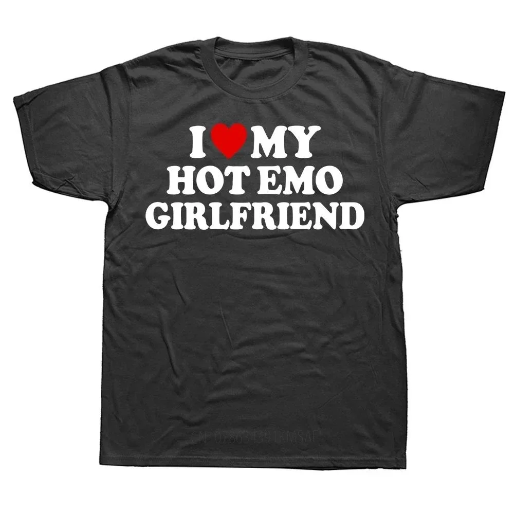 

Футболка хлопковая с коротким рукавом и принтом «I Love My Hot Emo Girl GF»