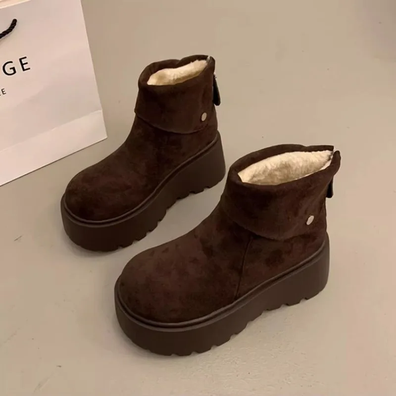 Damen-Plateau-Stiefeletten, Obermaterial aus Wildleder, klobige, rutschfeste Sohle, Reißverschluss hinten, runde Zehenpartie, Winter-Freizeit-Stiefeletten – Detail 3