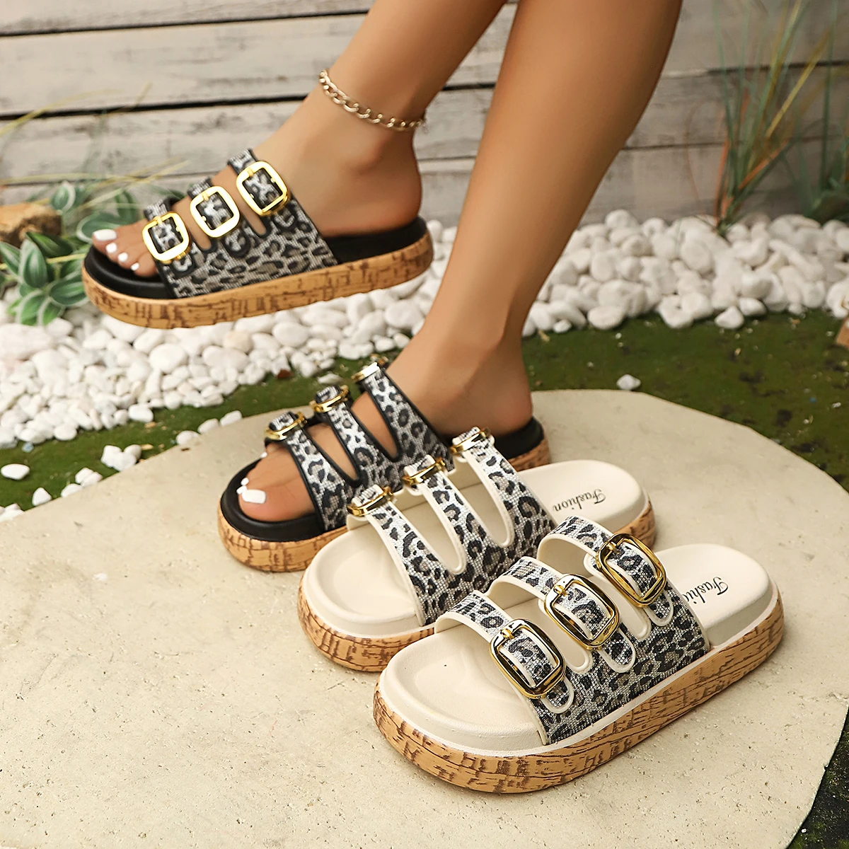 

*2026 Fashionable Popular Elegant Thick Soled Slippers Summer New Round Headed Comfortable Buckle Casual Slippers for Women