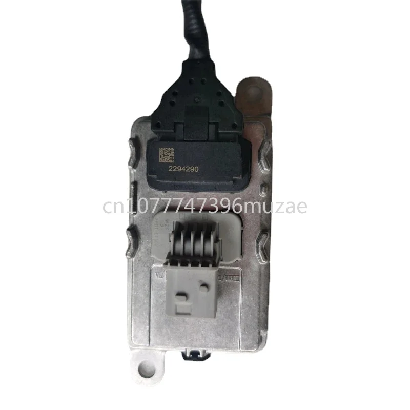 2294290/2064768/2247380/2296800 5WK97400 NOX Sensor Nitrogen Oxygen Sensor Engine Truck Accessories 2294290/2064768/