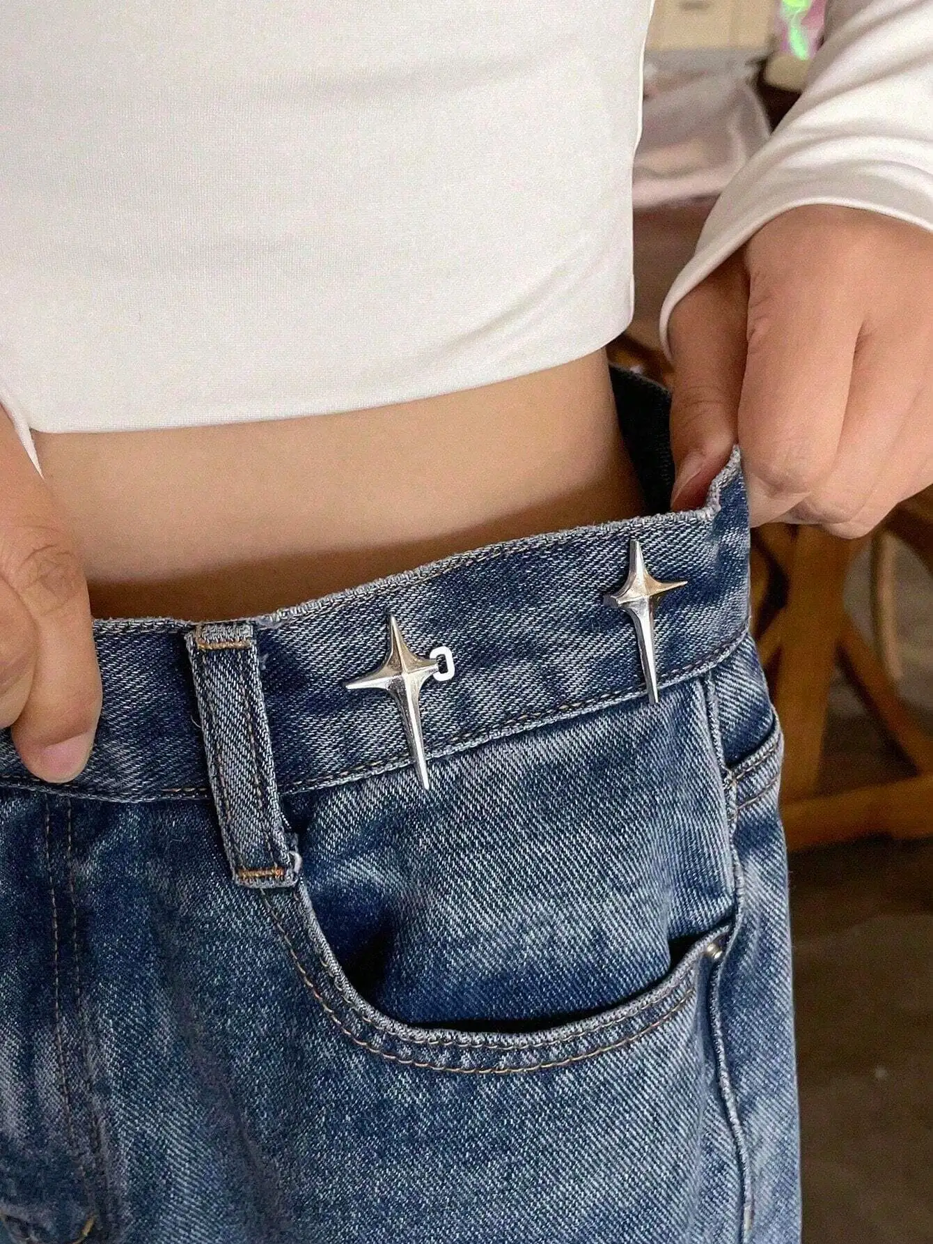 

Star Shape Metal Waist Adjuster Clip For Jeans Skirts Pants No Sewing Needed