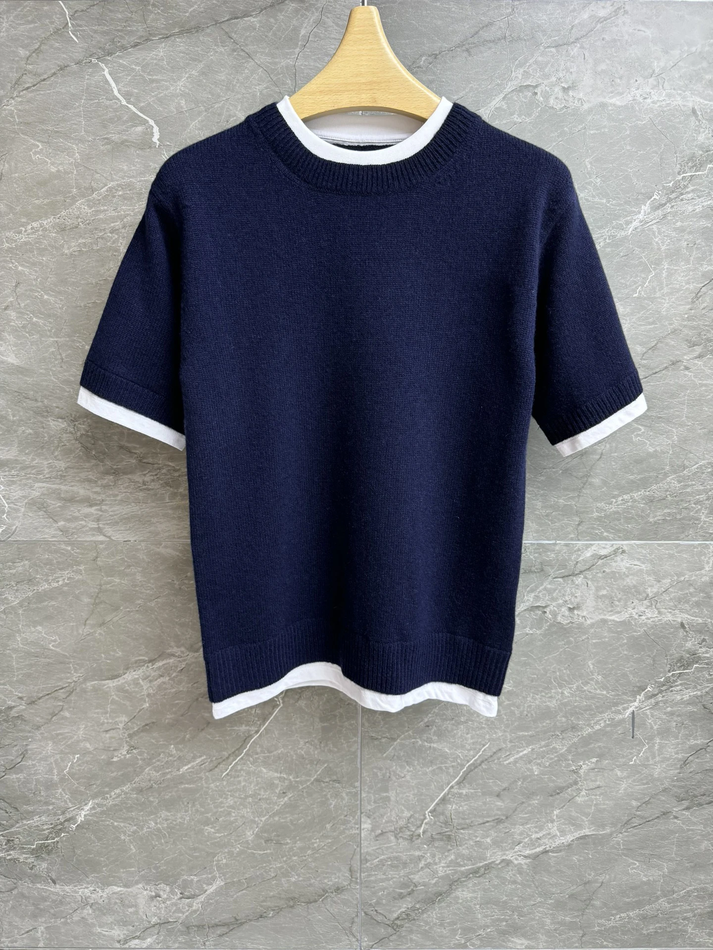 

Cashmere sweater - short sleeve layered design, slim-fit, ultra-soft, goes with everything. 2025 summer women's new hot