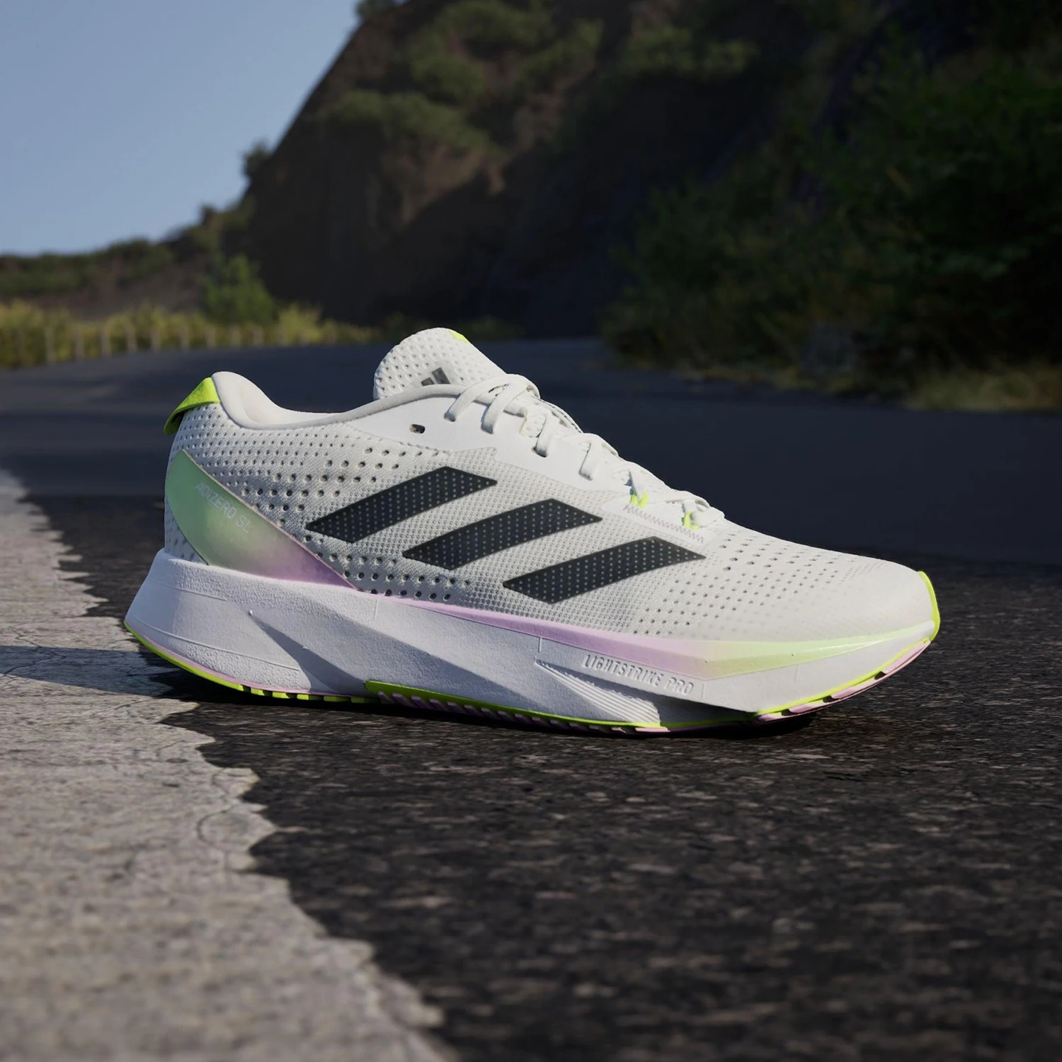 

Adidas genuine New Women's Cushioned Durable Breathable Low-top Running Shoes IG3345