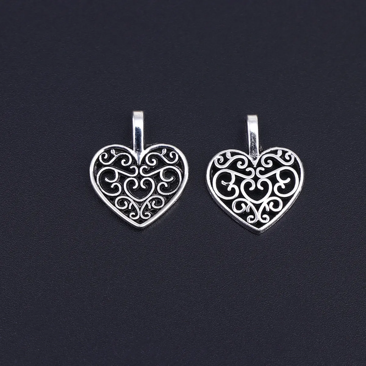 

100Pcs Fine Workmanship Alloy Heart Pendant Charms Set Perfect for DIY Necklace Bracelet Earring Keychain Sweater Chain Gift