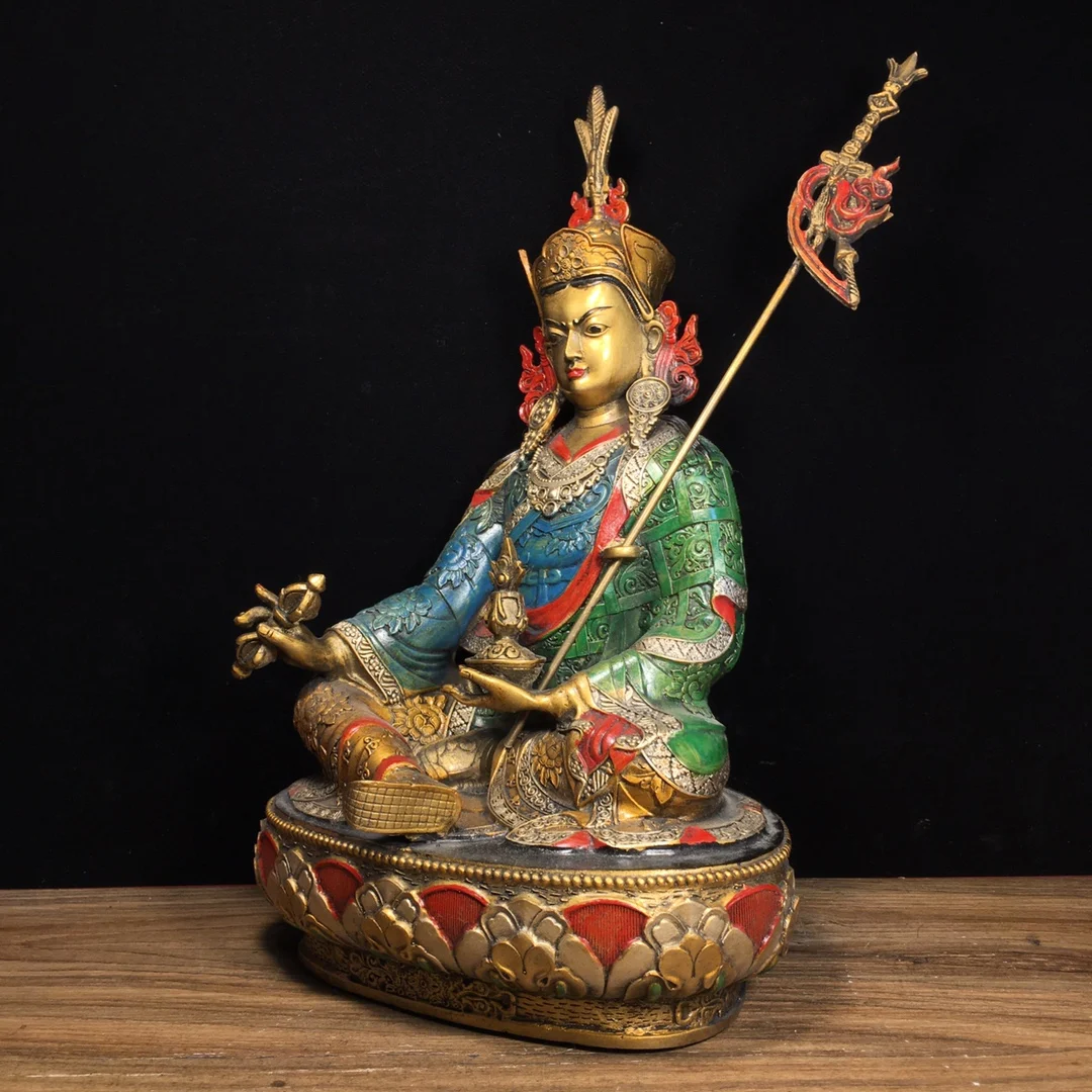 Pure copper painted Tibetan Buddhist lotus master 30cm high Length 18 centimeters, width 14 centimeters, weight 1590 grams