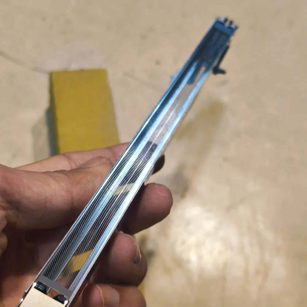 

1PCS DK1150 DK1153 Charge Unit for Kyocera DK 1150 1160 1170 1180 1153 116 High Quality Charge Corona Unit Copier Spare Parts