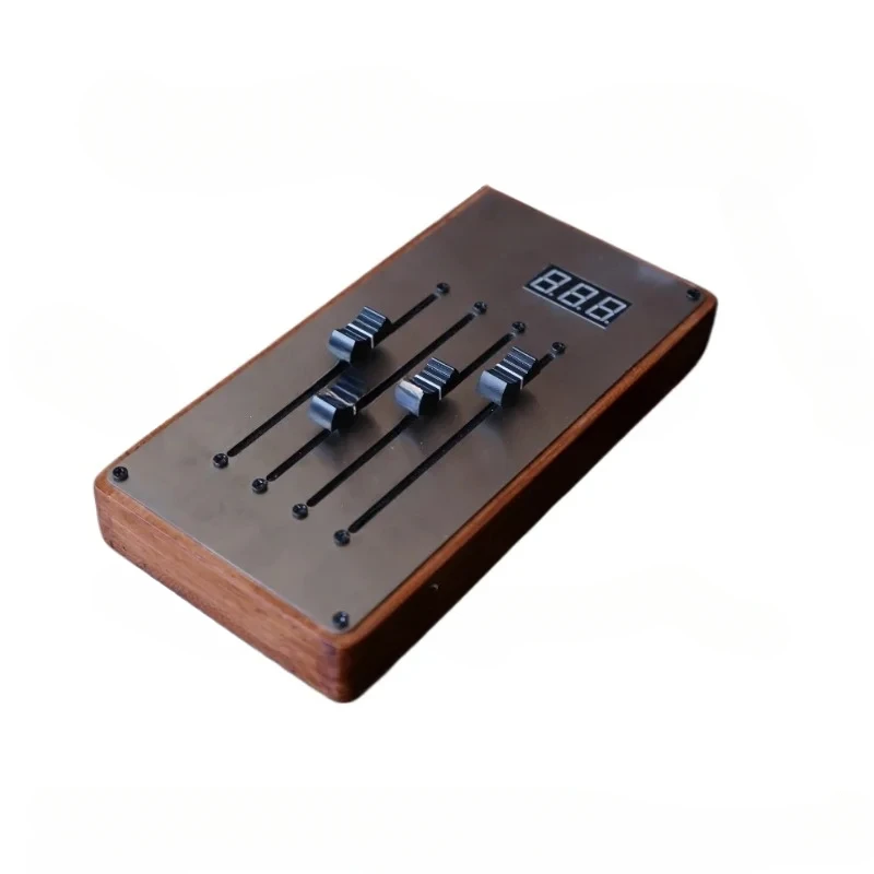 EM-4 Four tracks 12-channels MIDI controller，Mixer automatically maps volume faders，Mixing console unlimited page turning