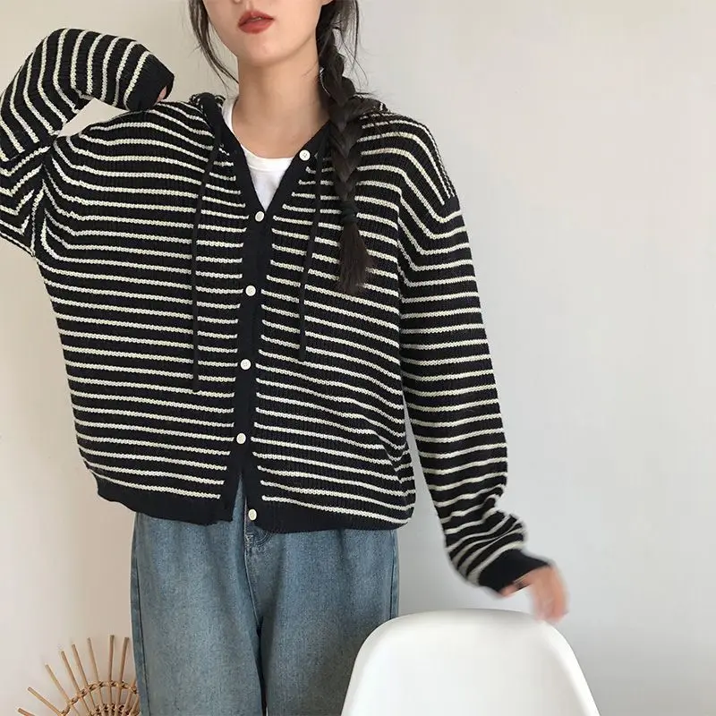 

Retro Striped Hooded Knitwear High End Slimming Lazy Sle Outdoor Wear Women's Faion Autumn Season Svel Other 00% M...
