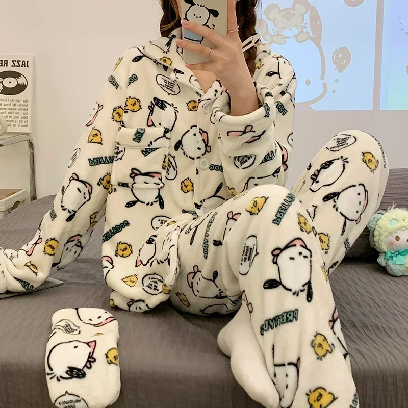 Sanrio Hello Kitty Winter Cotton Coral Fleece Thickened Women\'s Pajamas Women\'s Flannel Cartoon Warm Casual Homewear Set