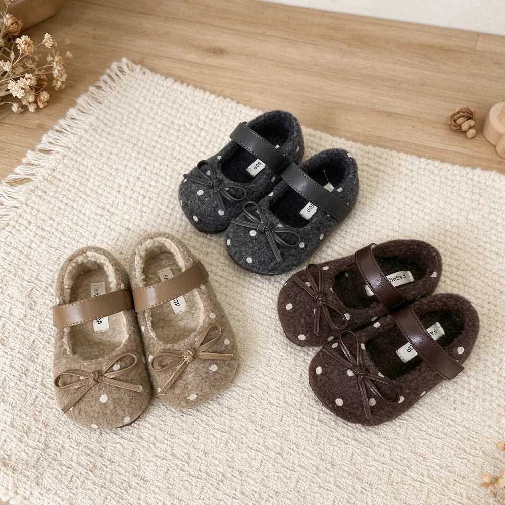 Toddler Girls Polka Dot Leather Shoes with Cute Bow 2026 New Winter Kids Fuzzy Warm-lined Flats Non-slip Trendy Princess Party