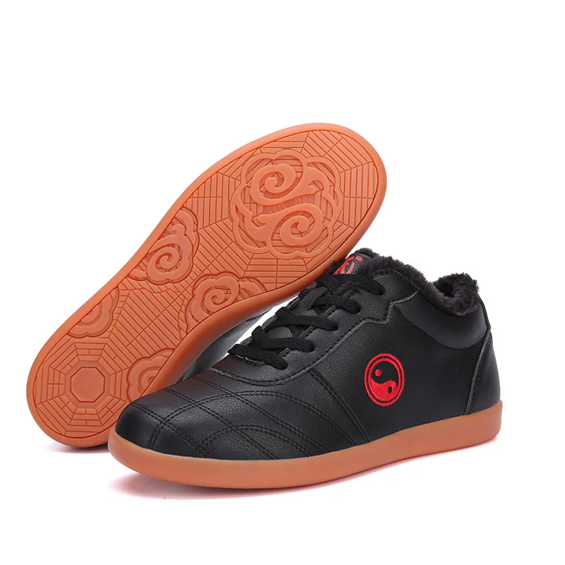 2026 Winter Warm Men Martial Arts Sneakers Soft Bottom Man Martial Arts Shoe Taekwondo Shoes Couples Professional Tai Chi Shoe