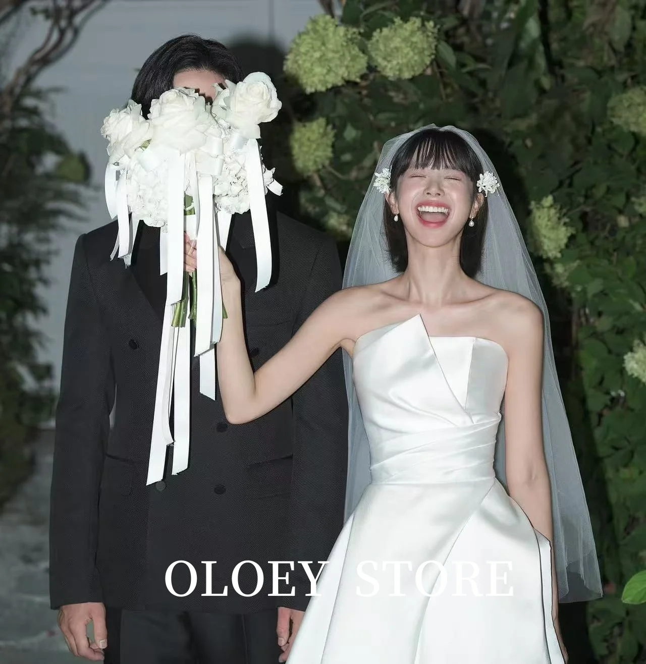 OLOEY Elegant A-line Satin Strapless korea wedding photoshoot Customized Pleat Backless Women Floor-Length Wedding Dress