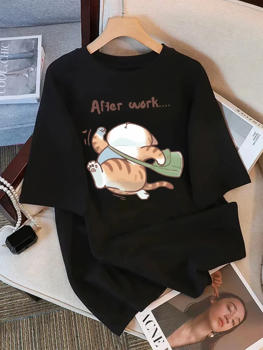 Summer T-Shirt Women The Cat That Runs After Work Print Top O-Neck Short Sleeve Tee Basic Casual Cute Cat Graphic Clothing Soft