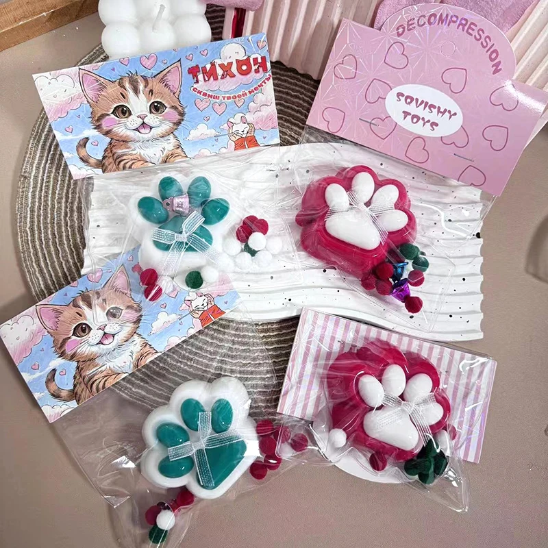 Jouet à presser Kawaii pour filles, griffe de chat de Noël, Mochi doux, rebond lent, jouets d'instituts soulignés, cadeaux de Noël mignons, jouets de décompression, 1 pièce