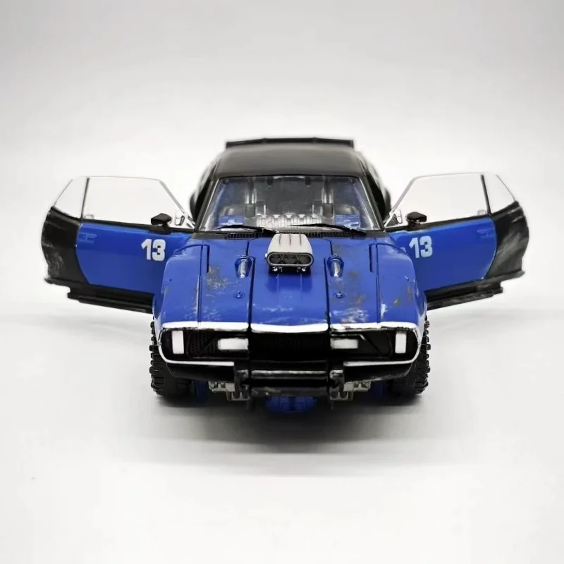 Em estoque mercadoria do filme bumblebee baiwei tw1033 tw1033b dropkick figura de ação móvel e transformável, um presente de aniversário