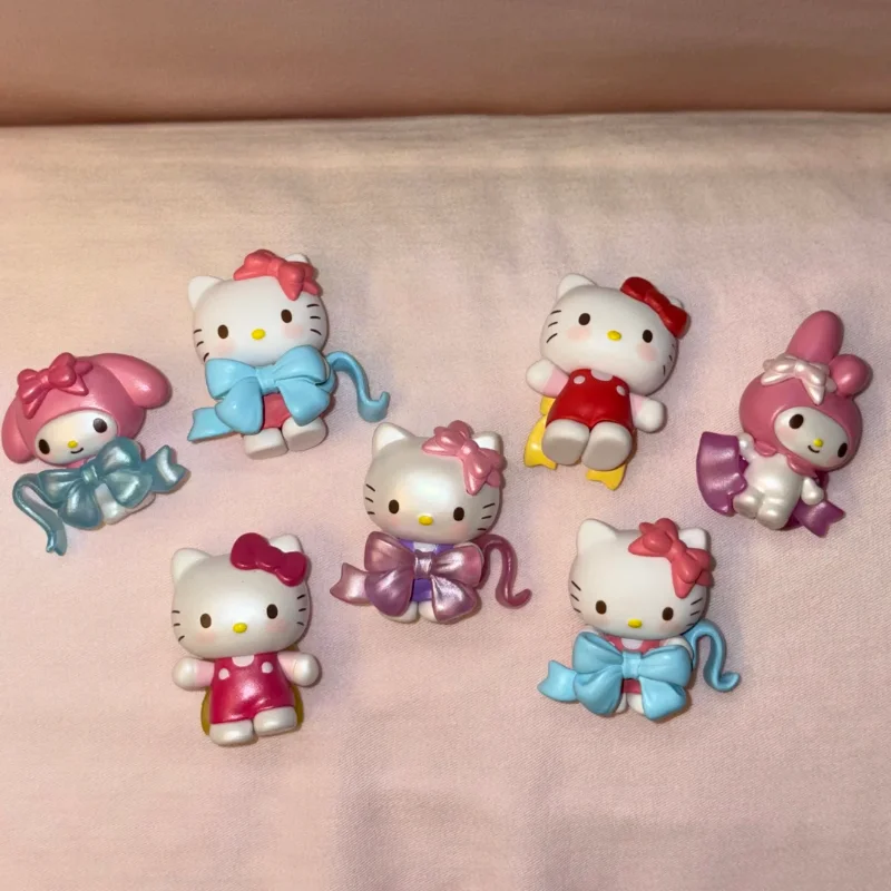 

Genuine Sanrio Characters Bow Love Series Bean Doll Mystery Box Kawaii Mini Figurine Blind Bag Hellokitty Collectible Girls Gift