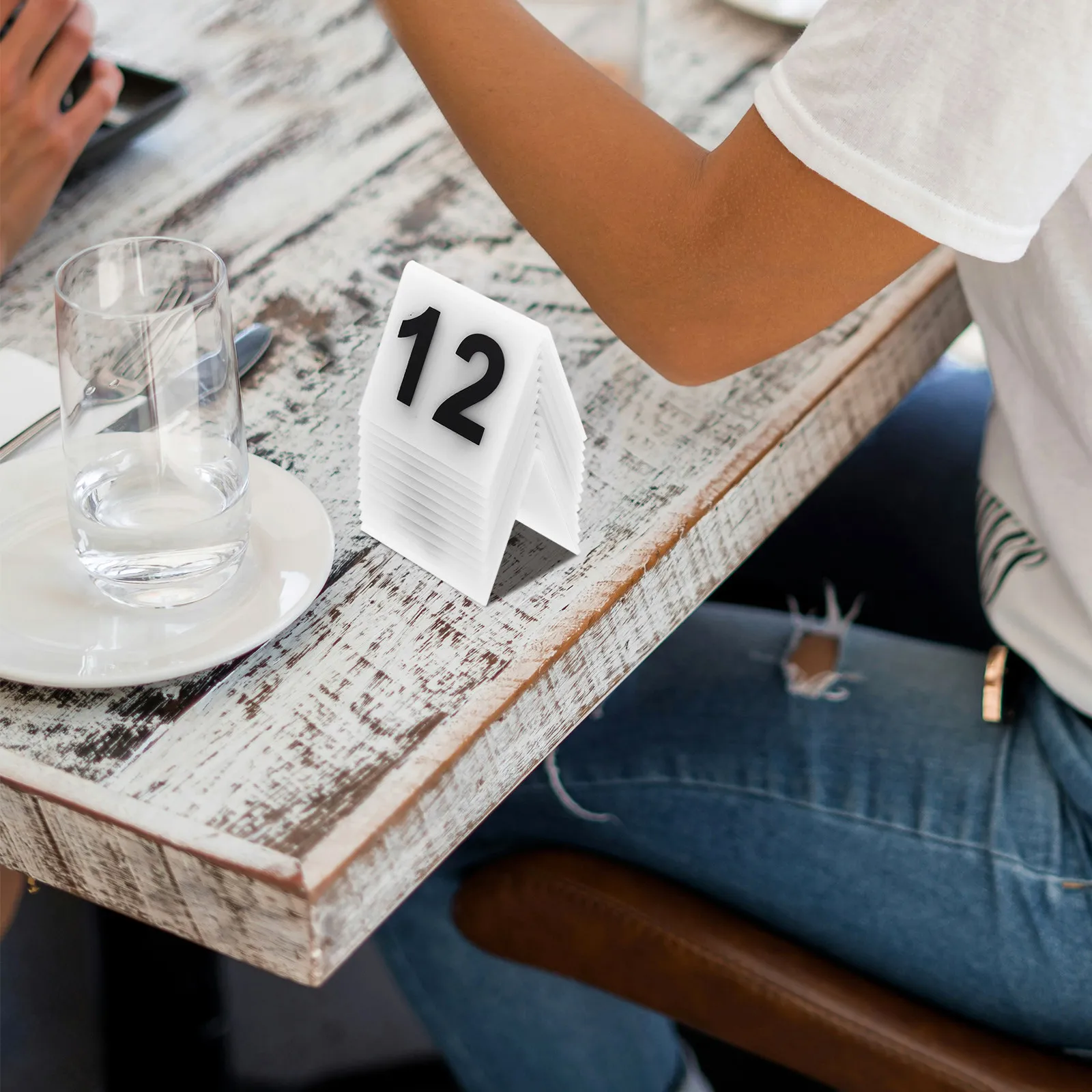 12Pcs Acrylic V-Shaped Kill Number Markers Double Sided Reusable Table Numbers Detective Party Game Crime Scene Props