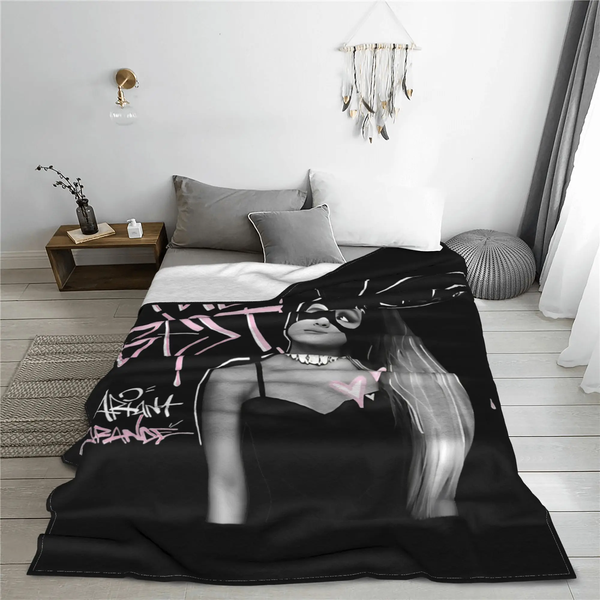 Vintage Pop Music R&B Blanket Flannel Printed Arianas Grandes   Multifunction Super Warm Throw Blanket for Bed Office Rug Piece