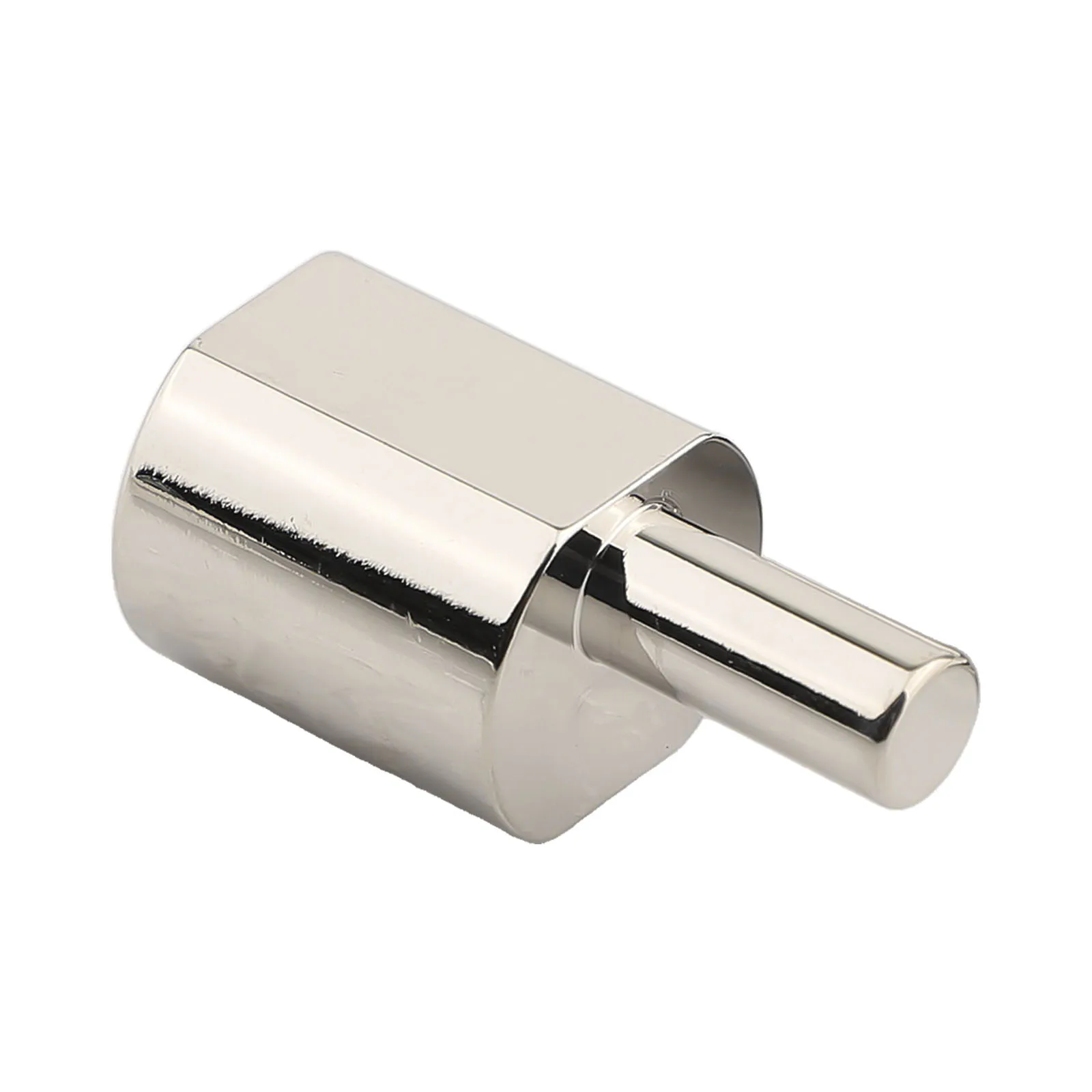 

Simplified Wiring Solutions Reliable Car Audio Power Terminal Blocks with Efficient Input Wire Reducer in Aluminum