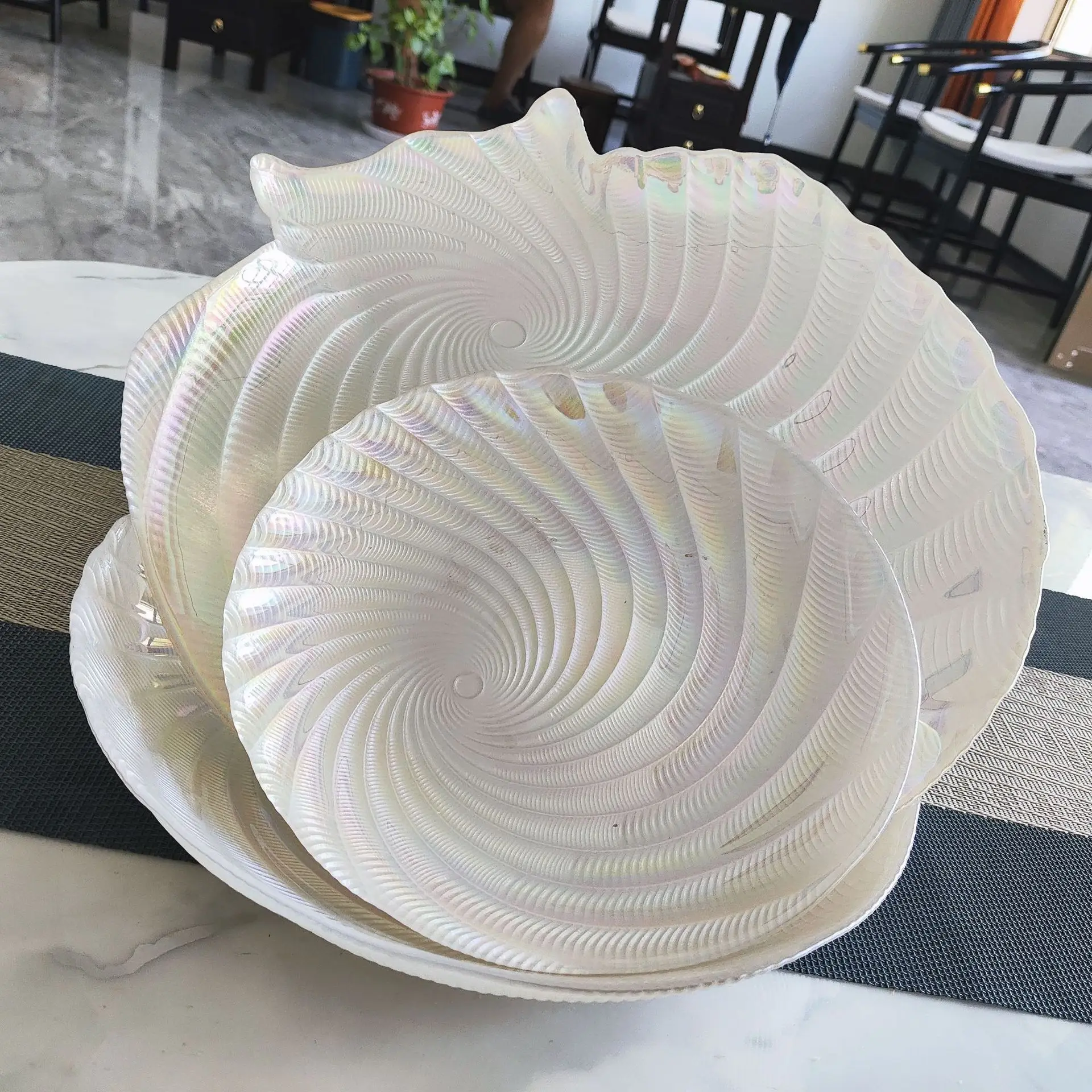DSA exquisite colorful white threaded fruit plate, special-shaped creative glass candy plate, snack plate