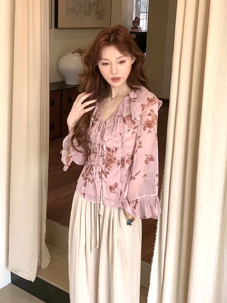 

Женская блузка с цветочным принтом и длинным рукавом, винтажная, с кружевным подолом, в корейском стиле, свободного кроя, весна 2026, омолаживающая, модная