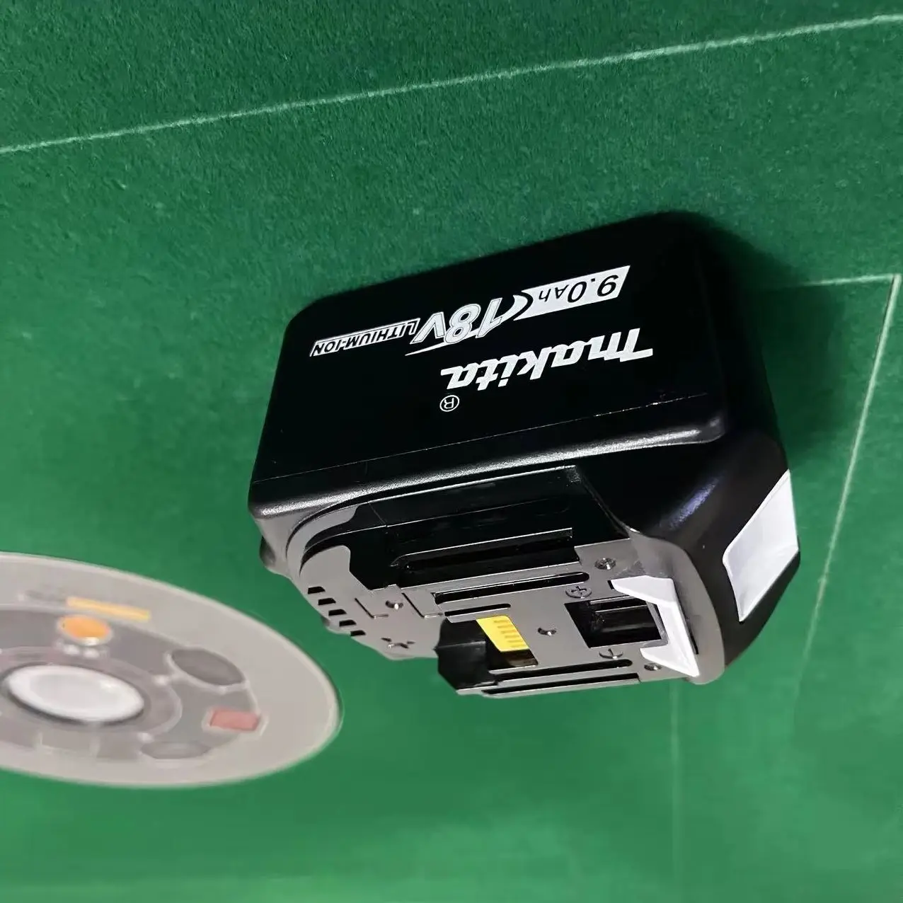 

Rechargeable Li-ion For Makita 18V 9AH 9000mAh Battery Lithium-ion Batteries Charger for BL1860B BL1850 BL1830 BL1815 LXT400