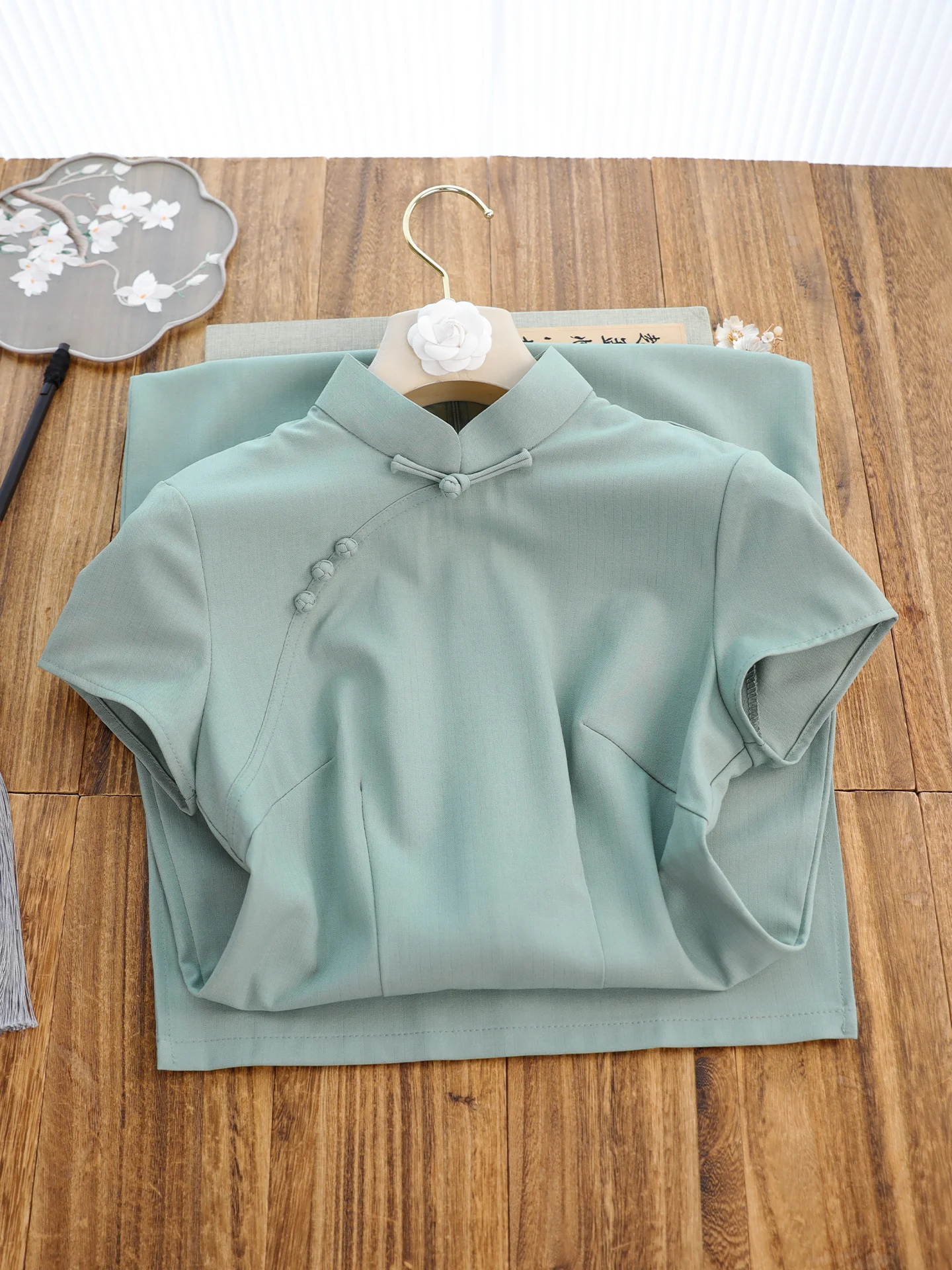 Young Women's Short-Sleeve  in Vibrant Green New Chinese Style Daily Wear Breathable Long-Qipao by Qiaomangyu