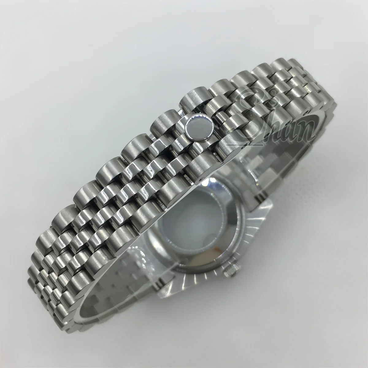 La pulsera de lujo para reloj de mujer de acero inoxidable con borde de diamante NH05 de 31 mm es adecuada para reemplazar piezas de movimientos NH05 NH06