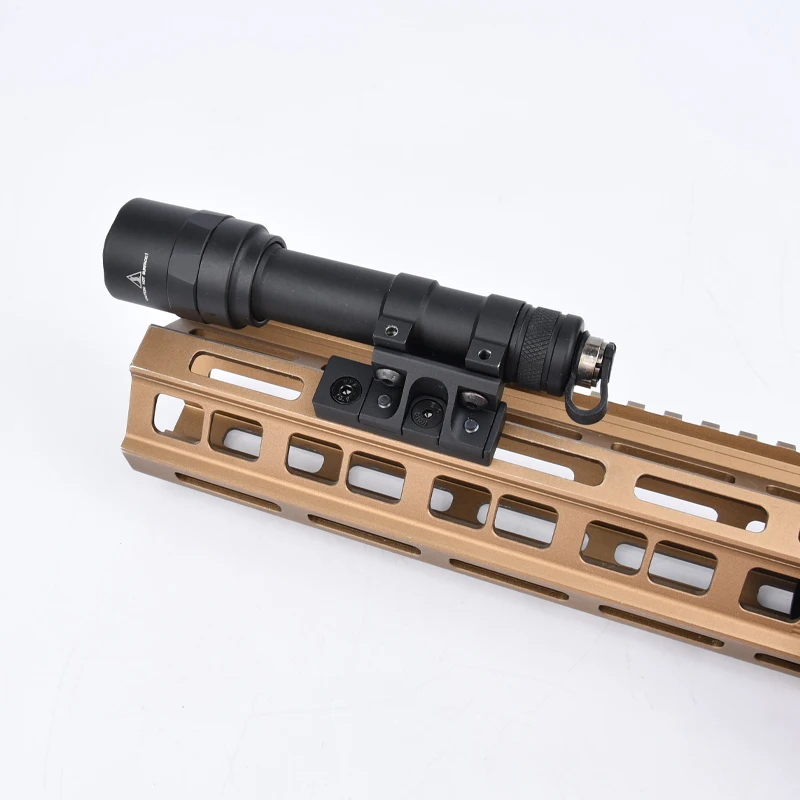 Surefir M300 M600 Mini Scout Light SF M300A M300U Weapon Powerful Flashlight Tactical Hunting Gun Dual Function Switch Mlok Keym