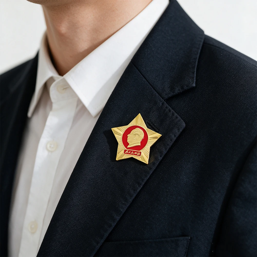 2pcs Chinese Chairman Mao Brooch Enamel Lapel Pins Five-pointed Star Zedong Mao Patriotic Serve People Uniform Emblem Badges