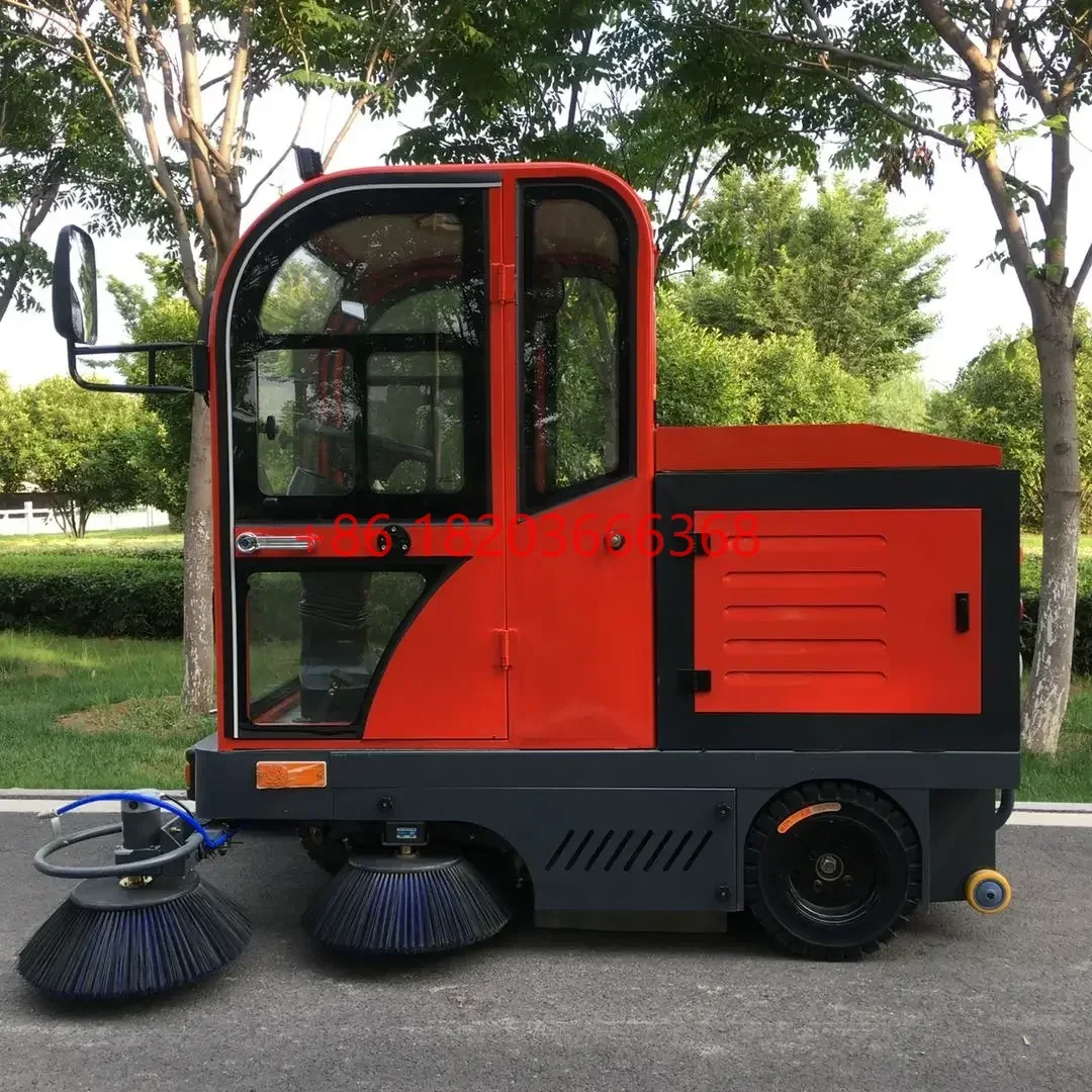 YG Customized Vacuum Commercial Cleaning Car Ride On Sweeper Electric Street Floor Driving Type Full Closed Sweeper Cleaning Mac