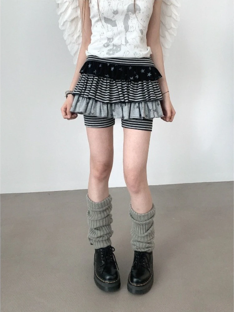 Jupe tricotée gâteau à trois couches avec rayures étoiles et jupe pantalon élastique doux pour éviter l'exposition