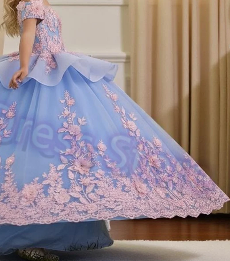 

Customized Sky Blue Flower Girl Dress For Wedding 3D Applqique Puffy Off Shoulder Princess Kids Birthday First Communion Gown
