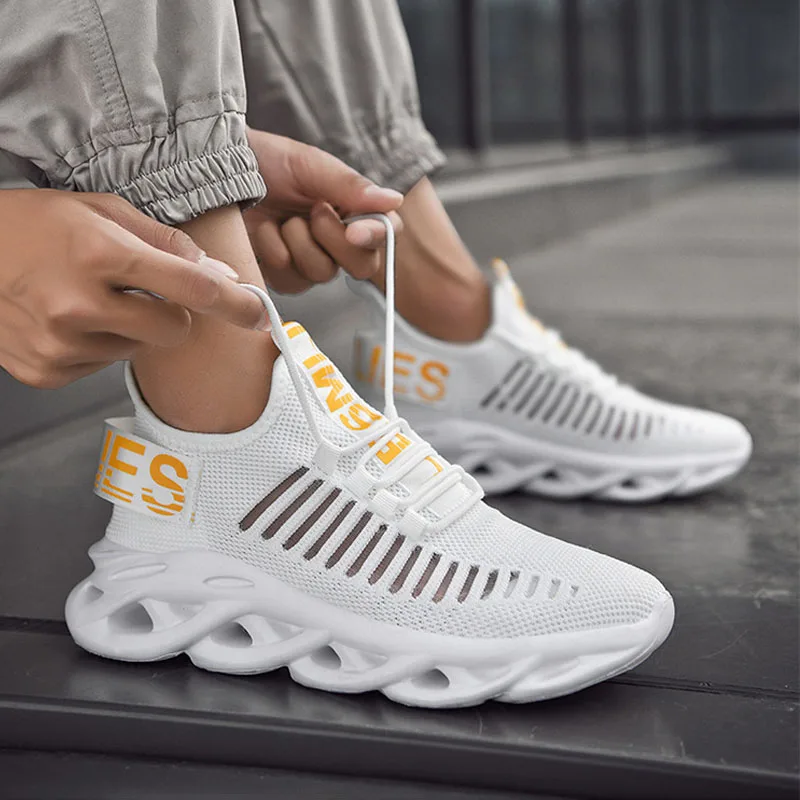 Casual Sneakers Unisex Sports Shoes Men Women Knitted Fabric Hollow Platform Trainers Soft Cushion Soles Fitness Running Shoes