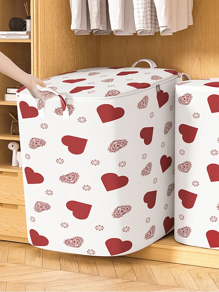 1PC  White bottom with heart patterned zippered storage bag, designed specifically for Valentine\'s Day