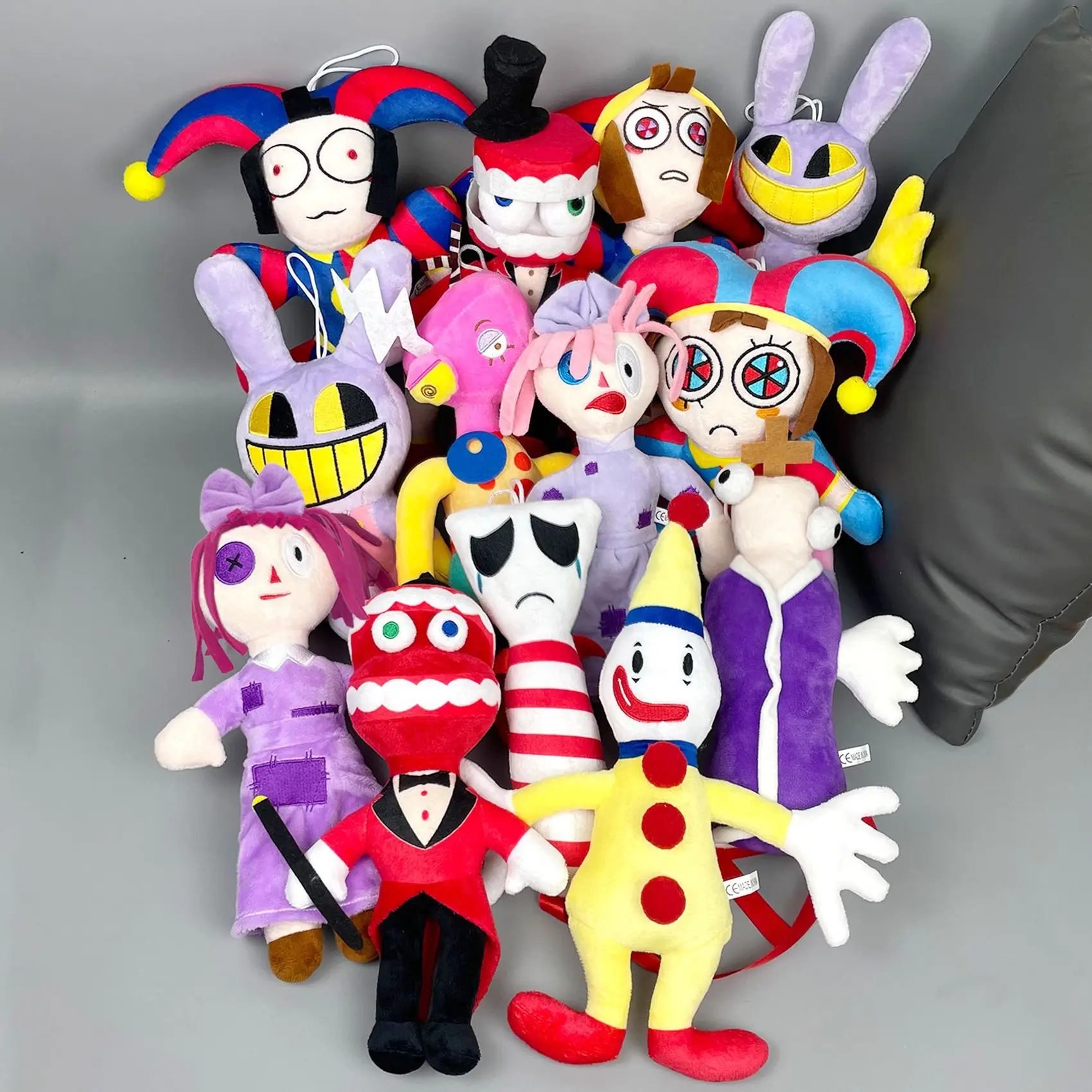 HOT Le Superbe Cadeau de Noël et d'Anniversaire : Peluche Kawaii du Cirque Numérique, Poupée en Peluche Joker, Coussin Manga Anime, Jouets