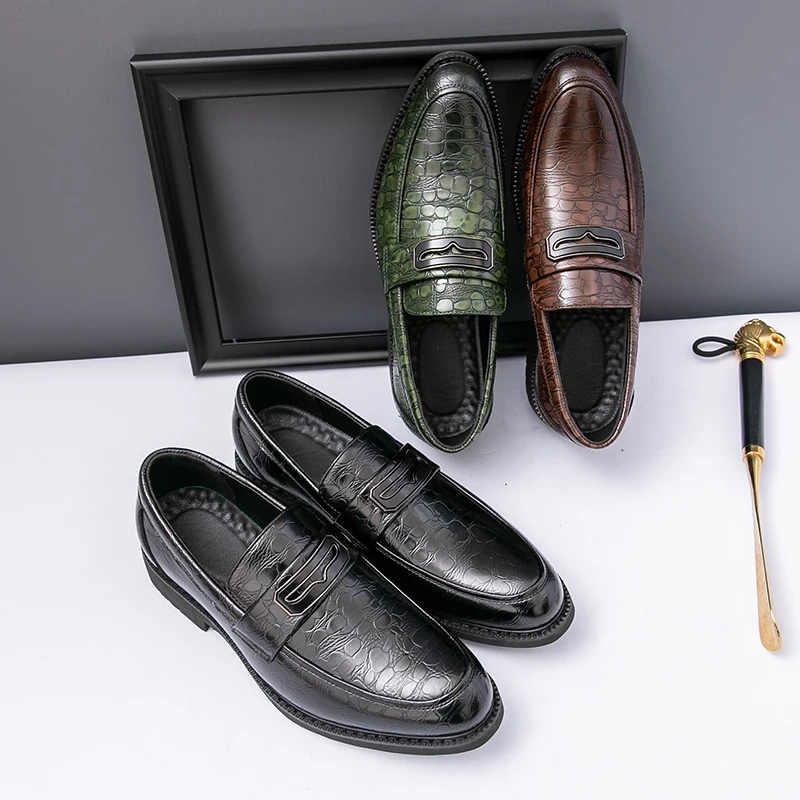 

Fashionable Men Loafers Men Casual Comfortable Versatile Brand Small Leather Shoes Gentleman's Shoes Men Shoes in Sizes 38-46